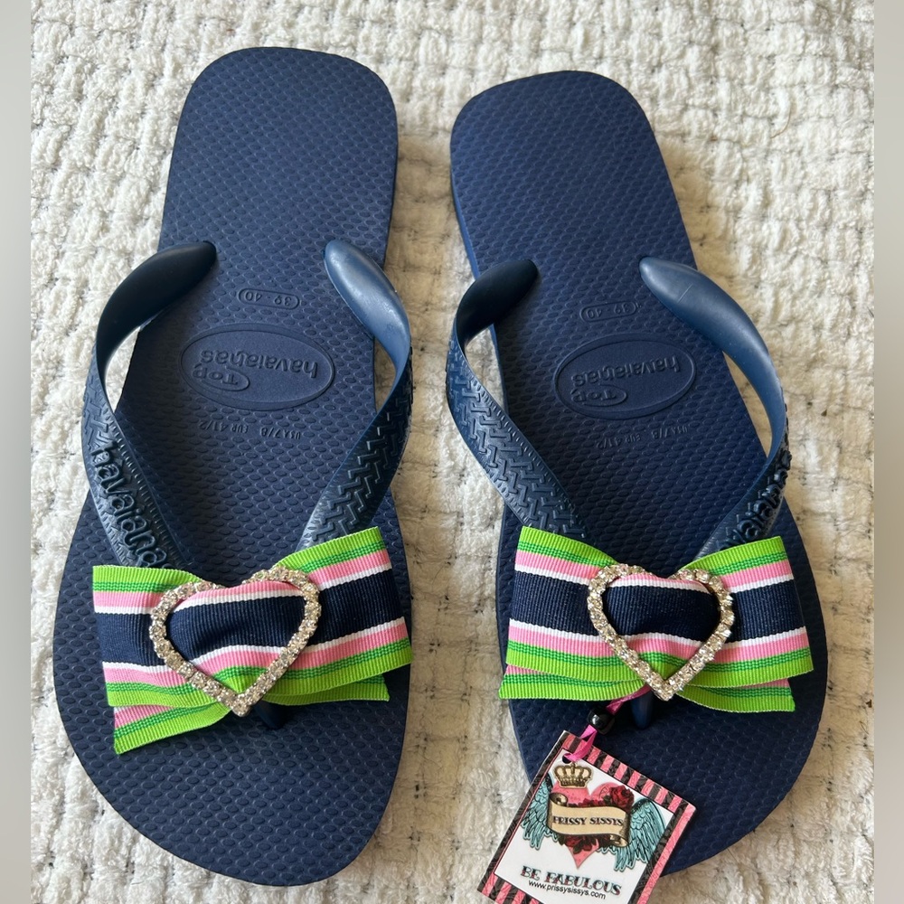 Havaianas /Prissy Sissys, Navy base with rhinestone heart/grosgrain ribbon NWT 9